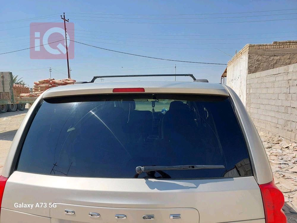 دودج كارافان